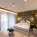 Aktivhotel Alpendorf Otel 4*