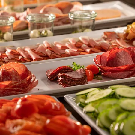 阿尔朋多夫酒店 酒店 4*