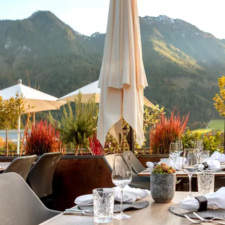 Aktivhotel Alpendorf 4*