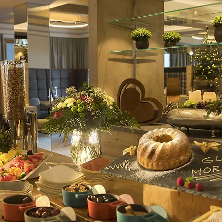 Aktivhotel Alpendorf 4* סנט יוהן אים פונגאו