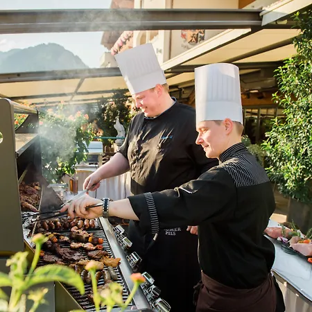 阿尔朋多夫酒店 酒店 4*