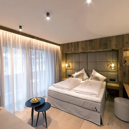 Aktivhotel Alpendorf מלון 4*